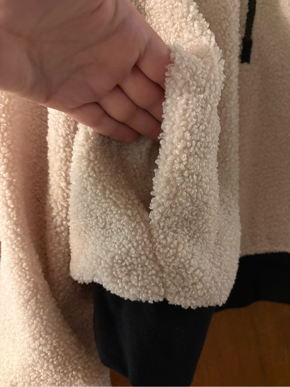 Cozy Fabletics Sweatshirt - Picture 3 of 3